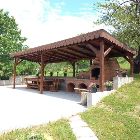 فندق Casa Alex Curtea de Argeş المظهر الخارجي الصورة