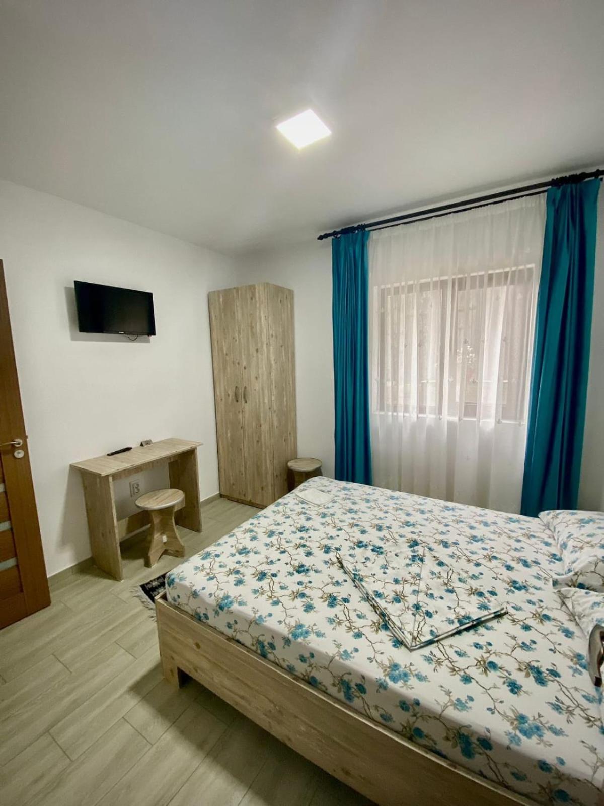 فندق Casa Alex Curtea de Argeş المظهر الخارجي الصورة