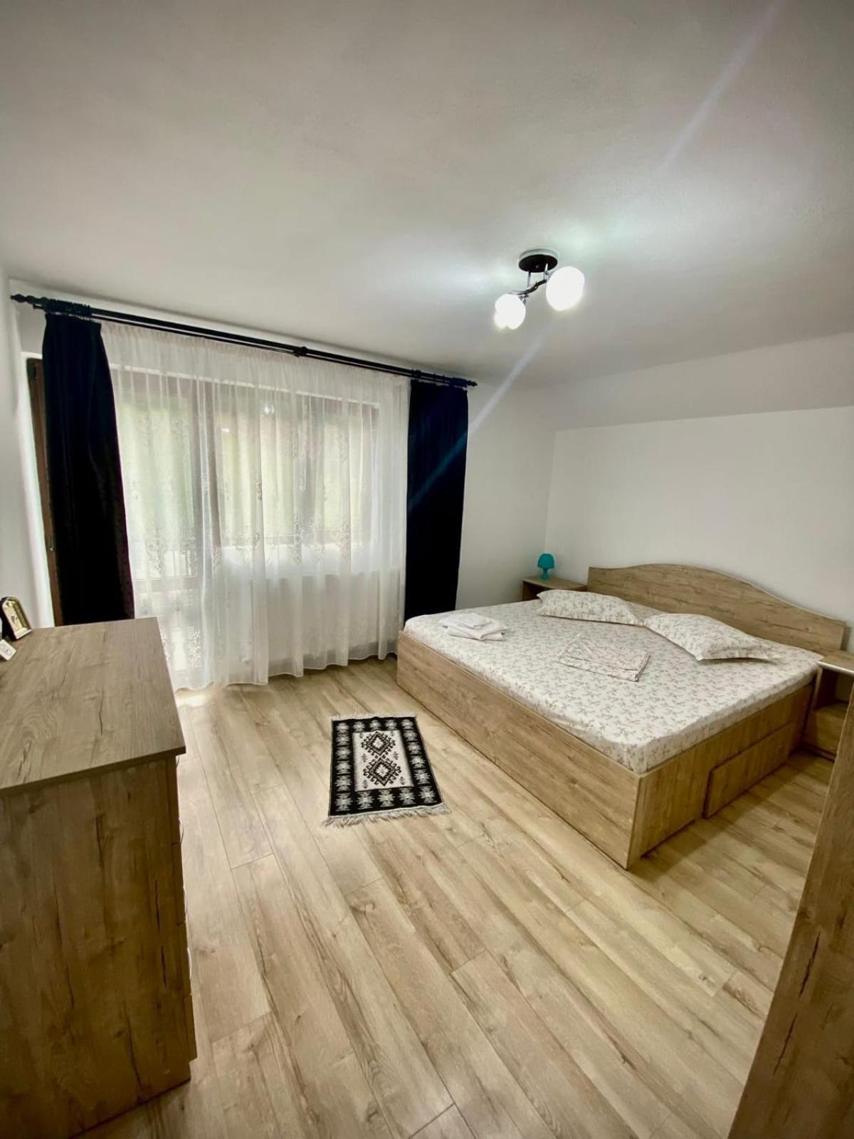 فندق Casa Alex Curtea de Argeş المظهر الخارجي الصورة